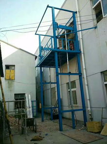 大吨位定制起重设备 固定式货车电梯与液压起重机的应用与发展